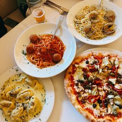 Luna Rossa - Tortellacci, Polpette Alla Marinara, Spaghetti alle Vongole, Luna Rossa Le Pizze