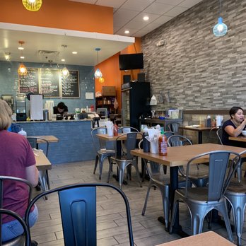 Teabreak Pho & Boba Herndon -  the dining area - Vietnamese Near Me - Herndon, Virginia