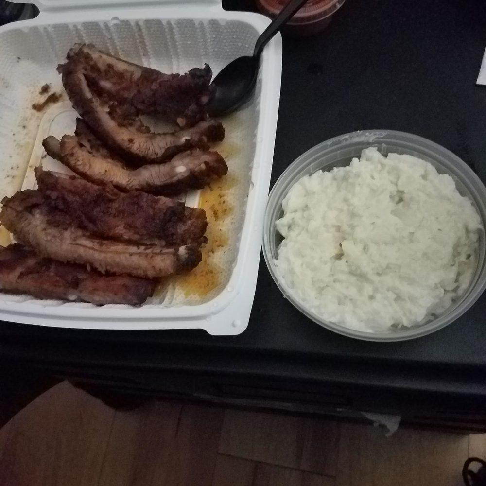 Johnny Boy Carryout - Limited Choices of Sides - Barbeque Near Me - Capitol Heights, Maryland Johnny Boy Carryout - Limited Choices of Sides - Barbeque Near Me - Capitol Heights, Maryland