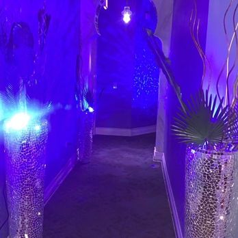 Essence MedSpa & Wellness Center - Lounge area - Massage Near Me - Chicago, Illinois