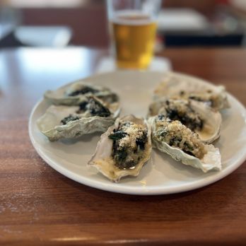 Broken Oar Oyster Bar - Oyster Rockefeller - Wine Bars Near Me - Homer, Alaska Broken Oar Oyster Bar - Oyster Rockefeller - Wine Bars Near Me - Homer, Alaska