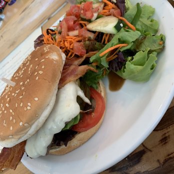 Basecamp Dinette - Palomino Burger and Side Salad - Coffee & Tea Near Me - Burbank, California