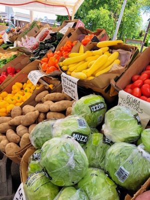 Roger's Produce by null