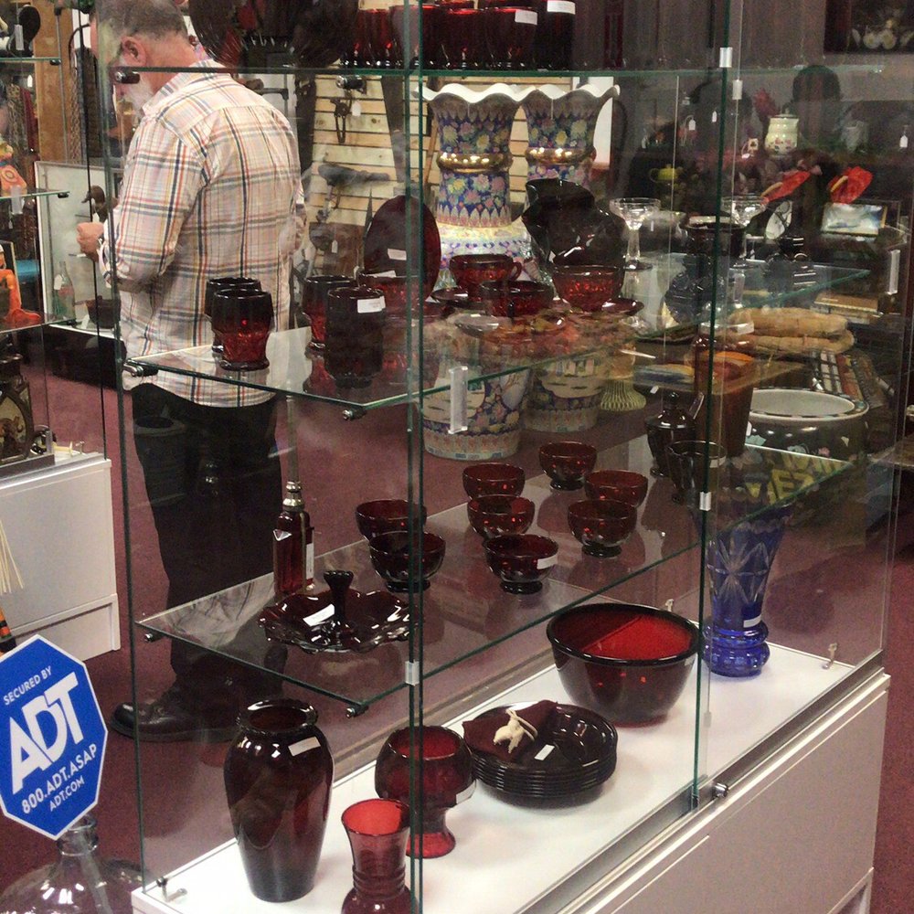 Got 2 Have it! Antiques - Antiques Near Me - Vero Beach, Florida Got 2 Have it! Antiques - Antiques Near Me - Vero Beach, Florida