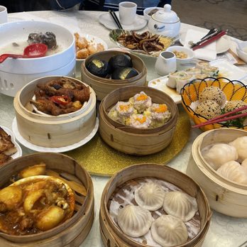 The Moon - Lovely food spread - Desserts Near Me - Richmond Hill, Ontario The Moon - Lovely food spread - Desserts Near Me - Richmond Hill, Ontario