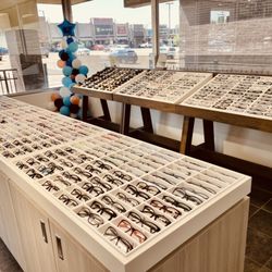 Second Specs - Thousands of glasses to choose from including the most popular brands like Ray-Ban and Michael Kors. 
Designer frames 30% off