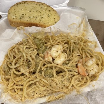 Seafood Traphouse - Creole Alfredo Pasta - Seafood Near Me - Dallas, Texas