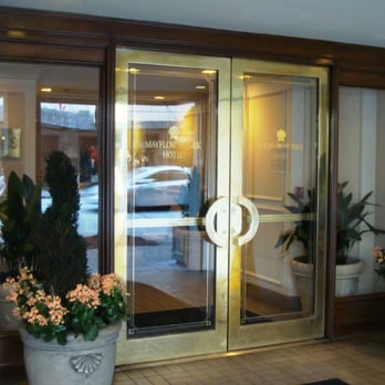 Mayflower Park Hotel - Hotels Near Me - Seattle, Washington Mayflower Park Hotel - Hotels Near Me - Seattle, Washington