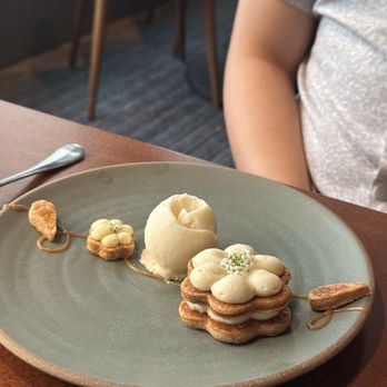 Manhatta - Mille feuille with hazelnut - New American Near Me - New York, New York