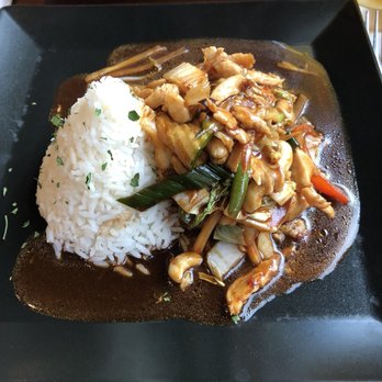 Little Asia - Chicken with cashews - Thai Near Me - Munich, BY Little Asia - Chicken with cashews - Thai Near Me - Munich, BY