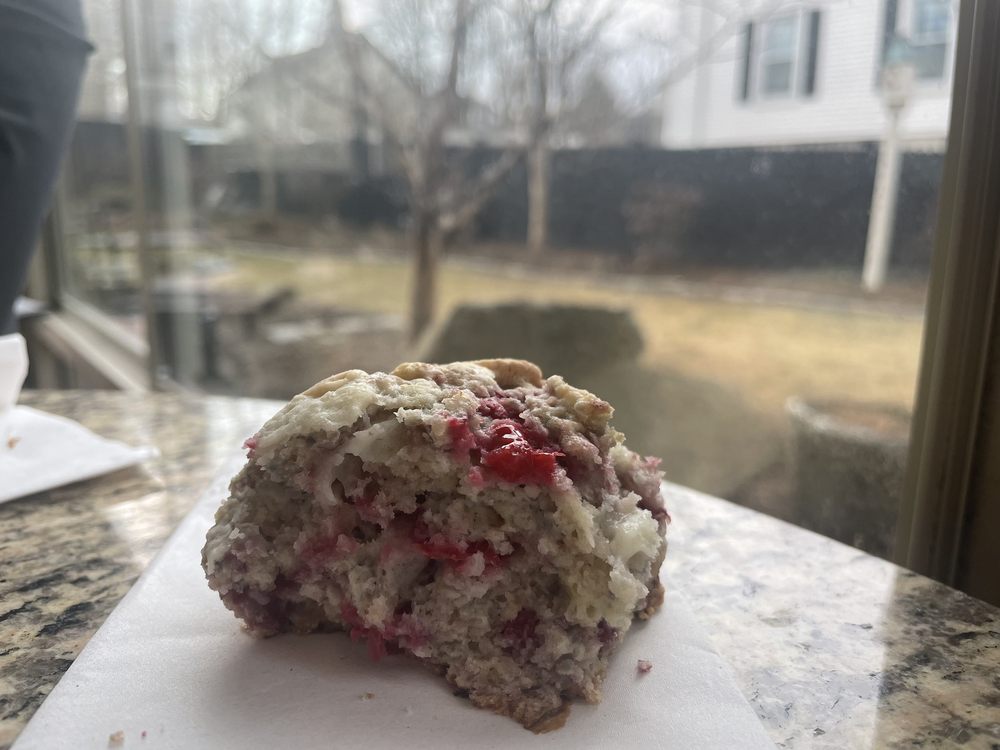 NEW BOSTON BAKERY Updated August 2024 33 Photos & 65 Reviews 277 New Boston Rd, Fall River