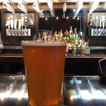 Brickhouse Tavern - American Near Me - Davidson, North Carolina