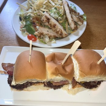 McMenamins Sand Trap Pub - Cheeseburger Slider Trio with bacon, Aztec Salad with chicken. - Pubs Near Me - Gearhart, Oregon McMenamins Sand Trap Pub - Cheeseburger Slider Trio with bacon, Aztec Salad with chicken. - Pubs Near Me - Gearhart, Oregon