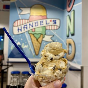 Handel's Homemade Ice Cream - Small s'more ice cream - Ice Cream & Frozen Yogurt Near Me - Bend, Oregon