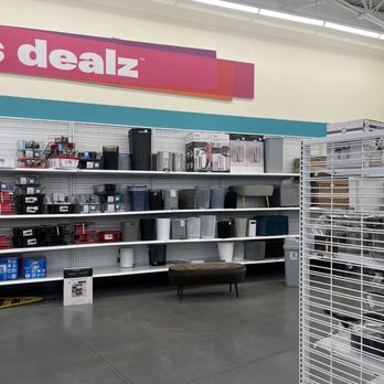 dd's DISCOUNTS - Trash bins - Women's Clothing Near Me - Wilmington, Delaware