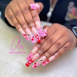 2Q Nail Bar - Long Valentines nails by Donny