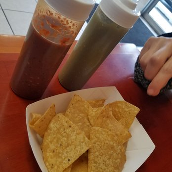 Taqueria San Miguel - Complimentary chips - Mexican Near Me - Wheaton, Illinois Taqueria San Miguel - Complimentary chips - Mexican Near Me - Wheaton, Illinois