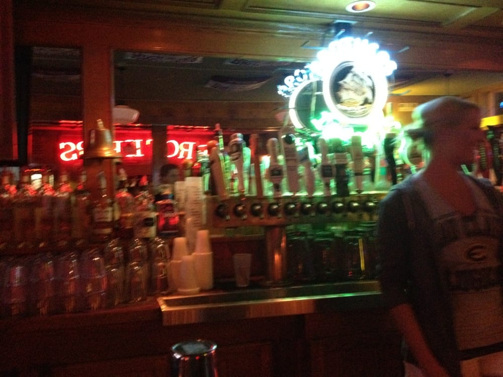 BROTHERS BAR & GRILL Updated March 2024 13 Reviews 324 Water St