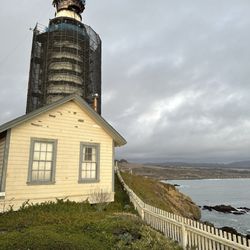 HI-Pigeon Point Lighthouse Hostel