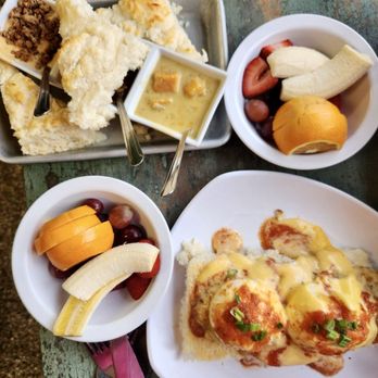 Biscuit Head - Biscuits and Fresh Fruit Plate - Cafes Near Me - Asheville, North Carolina