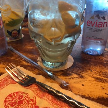 Guy Fieri's - Skinny margarita in a complimentary take-home souvenir glass. - American Near Me - Cancún, ROO