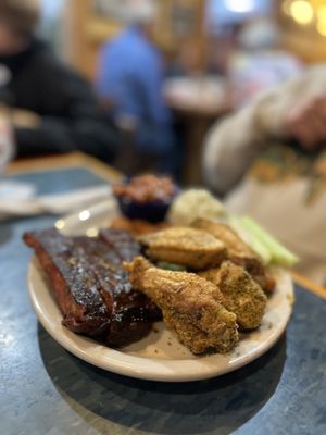 Daddy Joe's Beach House BBQ and Grill by null
