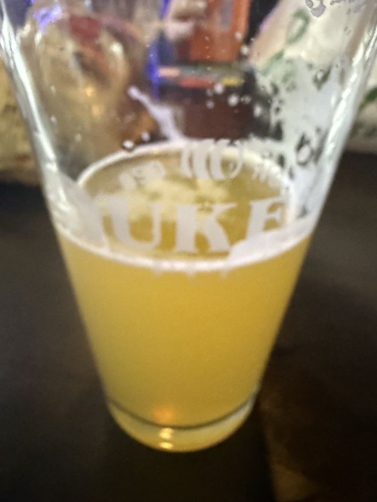 Dukes Pub
