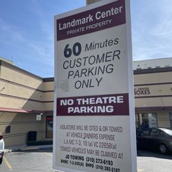 Beverly Hills Liquor & Wine - 60 minute customer parking.