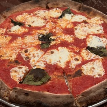 Stage House Tavern - Margherita Pizza - American Near Me - Mountainside, New Jersey