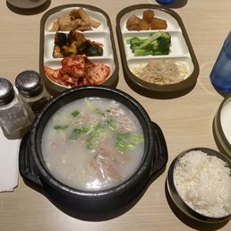 Seolleongtang