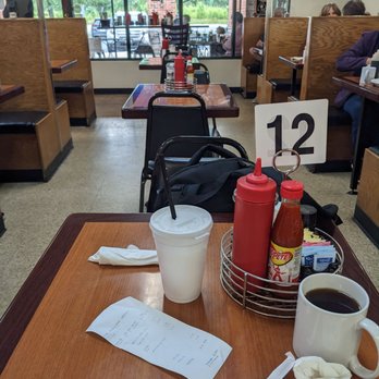Village Grill - Seating area - Sandwiches Near Me - Monroe, North Carolina