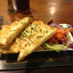 Sneyd Arms - Garlic Bread wiz Cheese Topping.