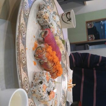 Shiroi Sushi - Sushi Bars Near Me - Glenview, Illinois Shiroi Sushi - Sushi Bars Near Me - Glenview, Illinois