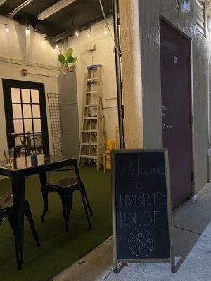 Hybrid House Brews by null