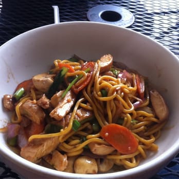 Noodle - Chicken lo mein - Noodles Near Me - College Park, Georgia