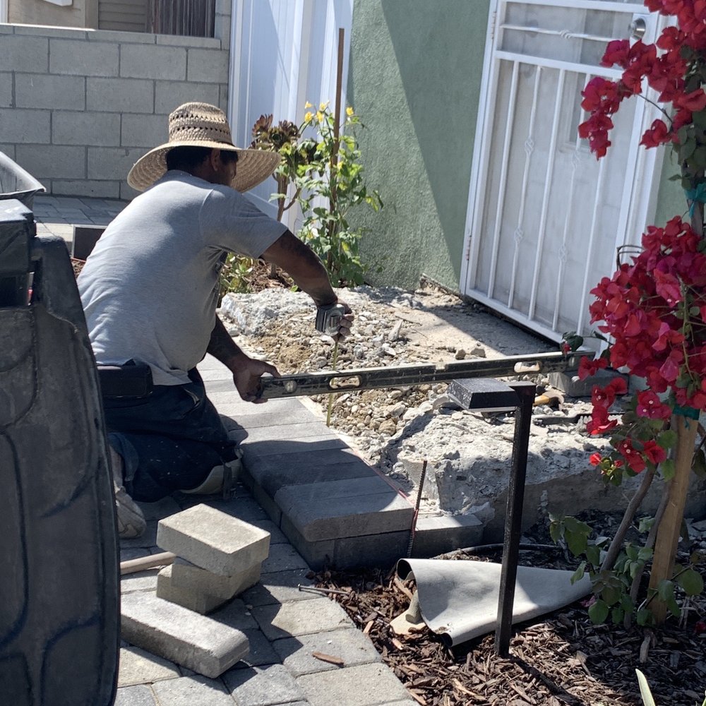 Aguayo's Landscaping - Pavers for Front steps - Landscaping Near Me Aguayo's Landscaping - Pavers for Front steps - Landscaping Near Me