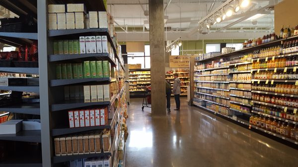 MOM's Organic Market by null