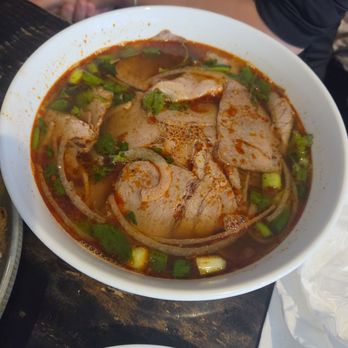Sao Mai - Bun Bo Hue - Vietnamese Near Me - New York, New York