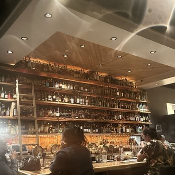 Avalon Gastropub - Whisky wall - Gastropubs Near Me - KIlauea, Hawaii