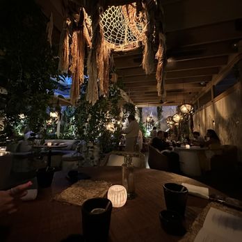 Meteora - New American Near Me - Los Angeles, California