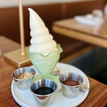 Coucou - Soft serve sundae - Cocktail Bars Near Me - Venice, California Coucou - Soft serve sundae - Cocktail Bars Near Me - Venice, California