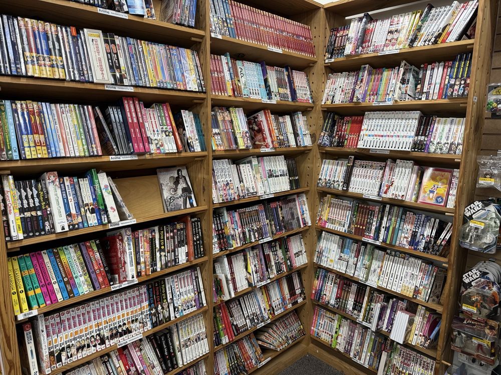 Half Price Books Logo