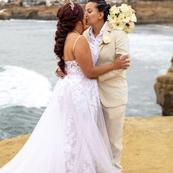 Brides By Roupak - Is the hair for me - Makeup Artists Near Me Brides By Roupak - Is the hair for me - Makeup Artists Near Me