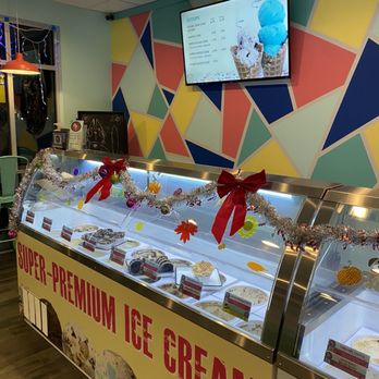 Chocolate Shoppe Ice Cream - a variety of ice creams - Ice Cream & Frozen Yogurt Near Me - Middleton, Wisconsin