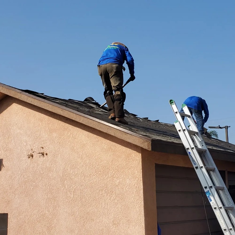 Slide of BD&E Roofing Services