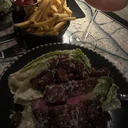 Caesar salad w/ steak