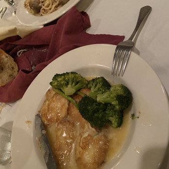 Mario's Restaurant - Linguine and clams with white sauce, chicken franchise with broccoli - Italian Near Me - Ormond Beach, Florida