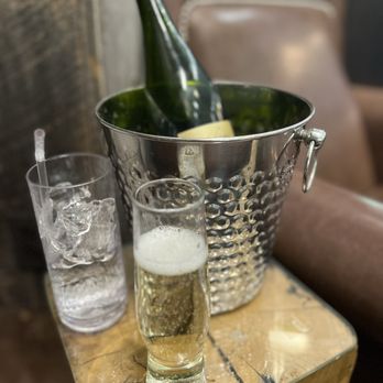 Generoasta Coffee, Cafe and Creamery - Siete Vincas sparkling Brut - Cafes Near Me - Warrendale, Pennsylvania Generoasta Coffee, Cafe and Creamery - Siete Vincas sparkling Brut - Cafes Near Me - Warrendale, Pennsylvania