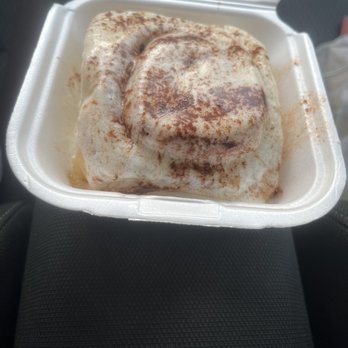 Jus' Jo's - Cinnamon roll - Breakfast & Brunch Near Me - Clovis, California
