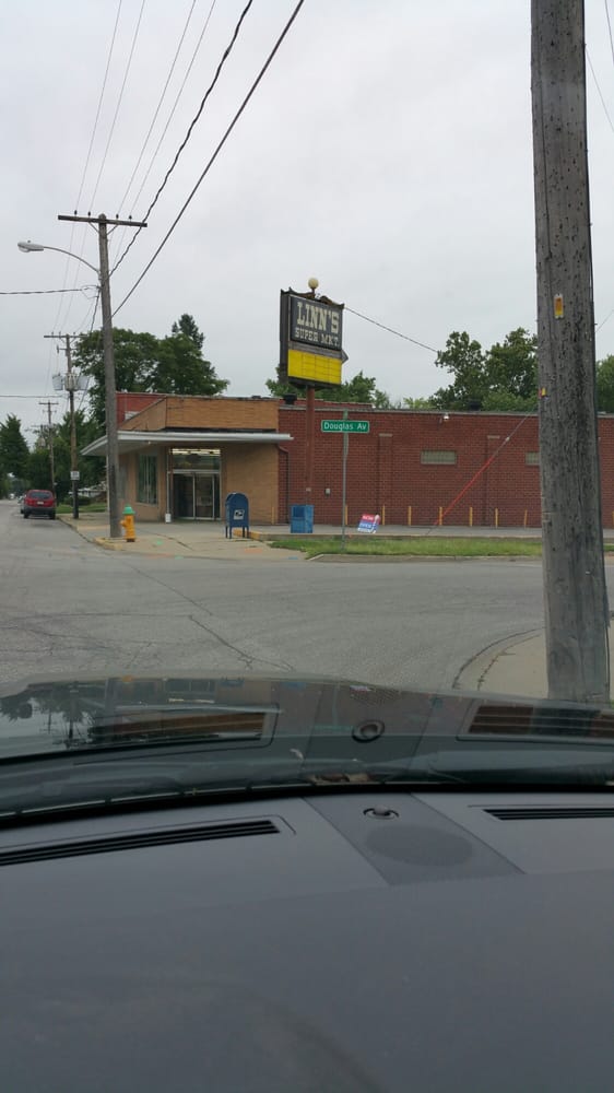 LINN’S SUPER MARKET Updated October 2024 3805 6th Ave, Des Moines